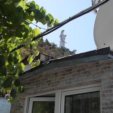 Cherdachok Tbilisi Exterior foto