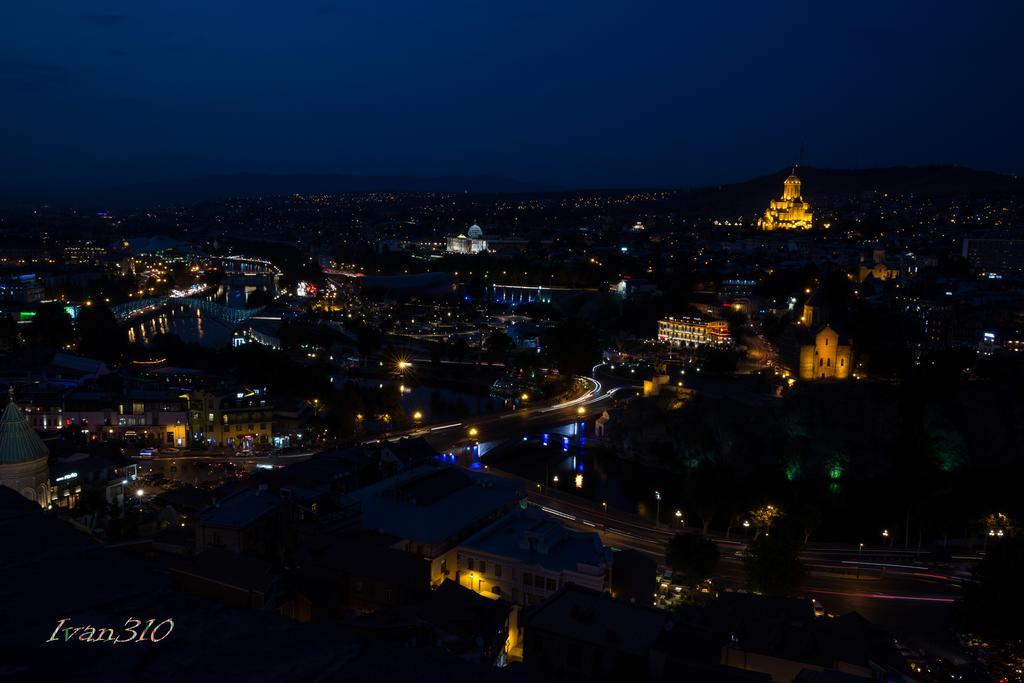 Cherdachok Tbilisi Exterior foto